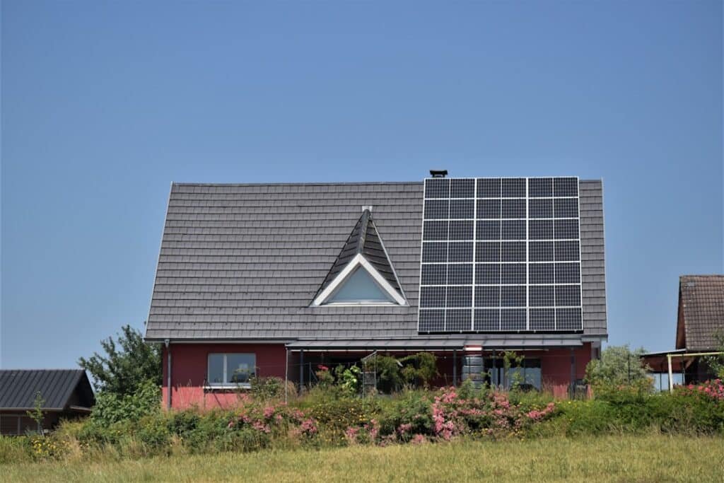 Solar System Performance Monitoring 1 Photo Solar panels