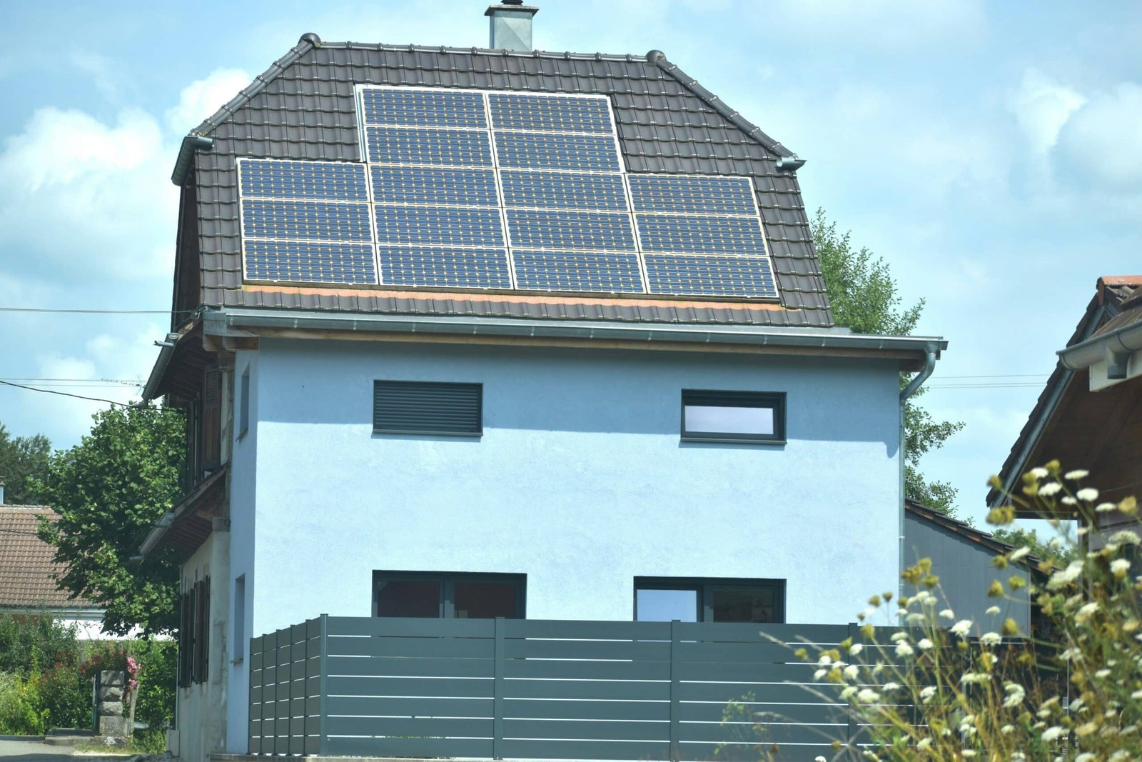 harnessing the power of a 12 volt solar panel 8 scaled