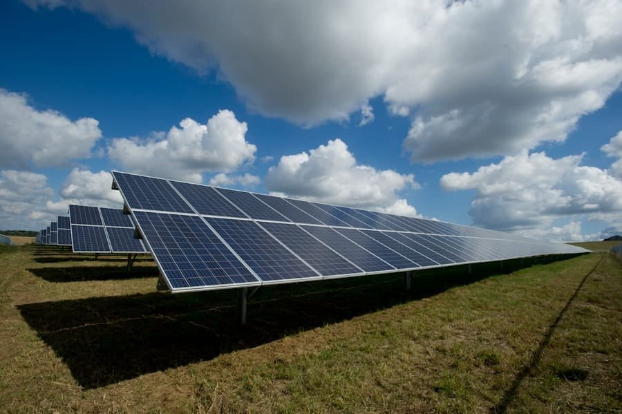 How to Leverage Solar Panels for Sustainable Energy in Remote Communities 2 image 95