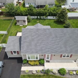 Photo Asphalt Roofing Installation